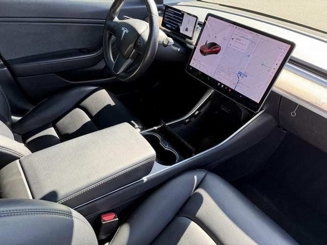 Tesla Model 3 Mid Range Battery RWD 2018