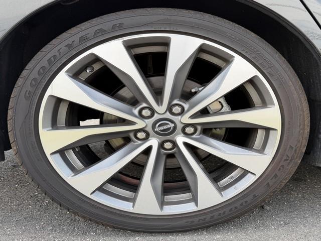 Nissan Maxima Platinum CVT 2023