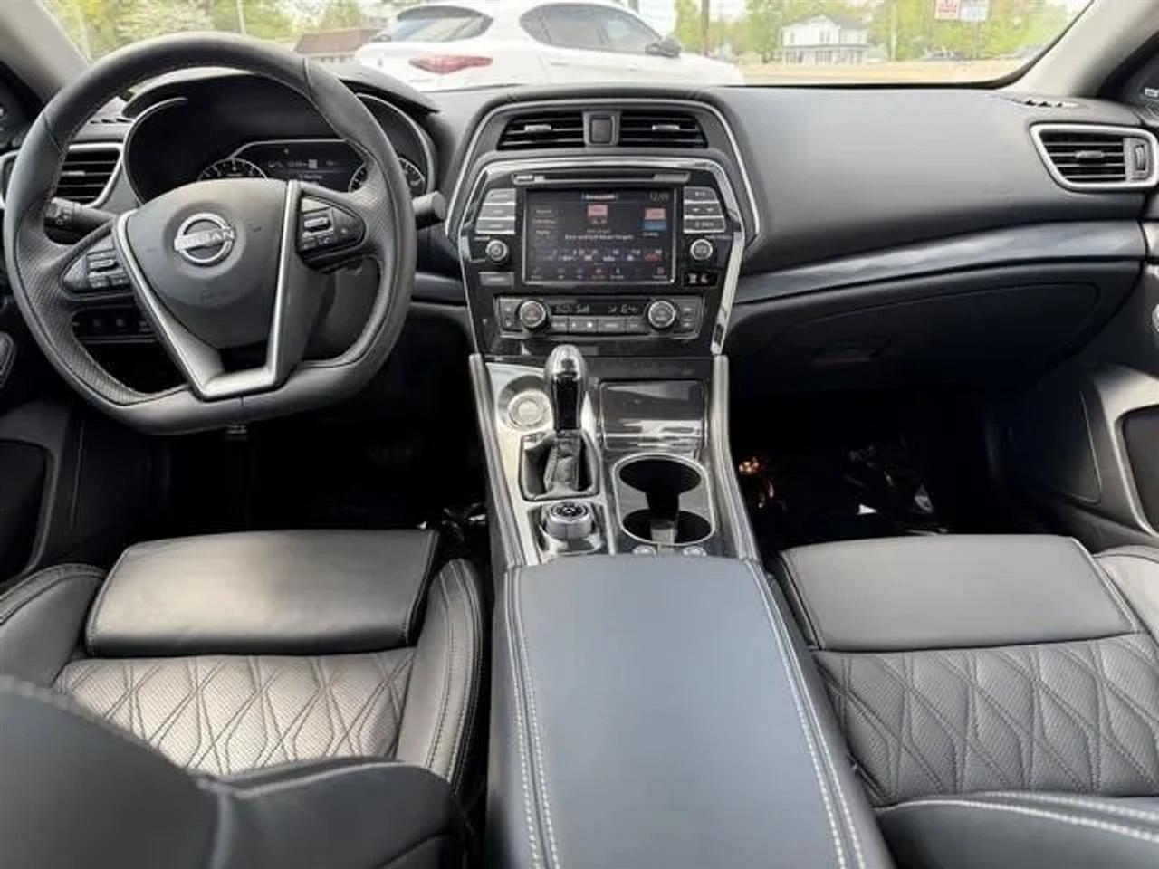 Nissan Maxima Platinum CVT 2023