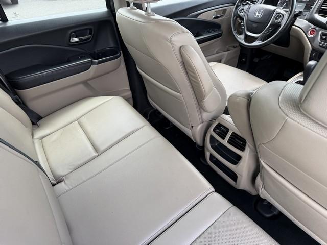 Honda Ridgeline RTL 4x4 Crew Cab 5.3' Bed 2017