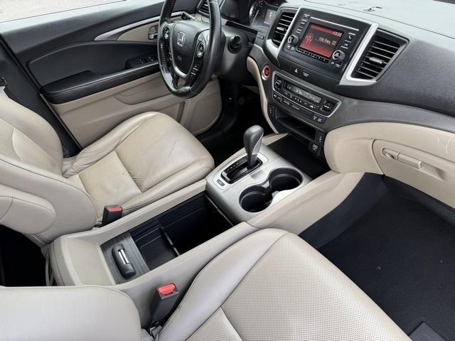 Honda Ridgeline RTL 4x4 Crew Cab 5.3' Bed 2017