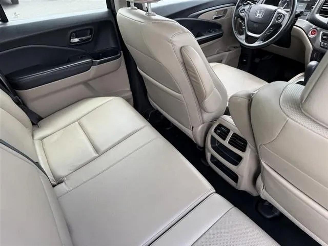 Honda Ridgeline RTL 4x4 Crew Cab 5.3' Bed 2017