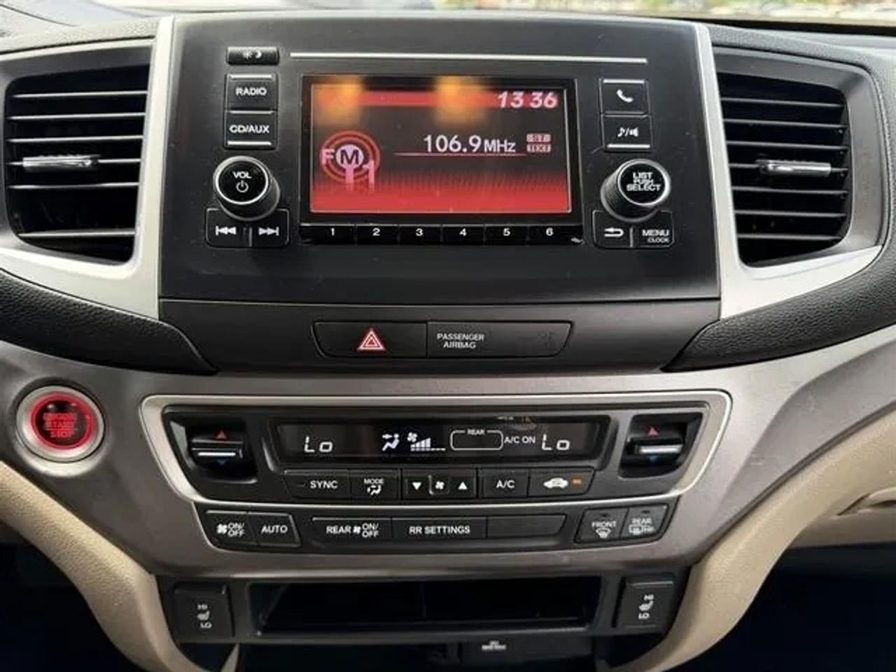 Honda Ridgeline RTL 4x4 Crew Cab 5.3' Bed 2017