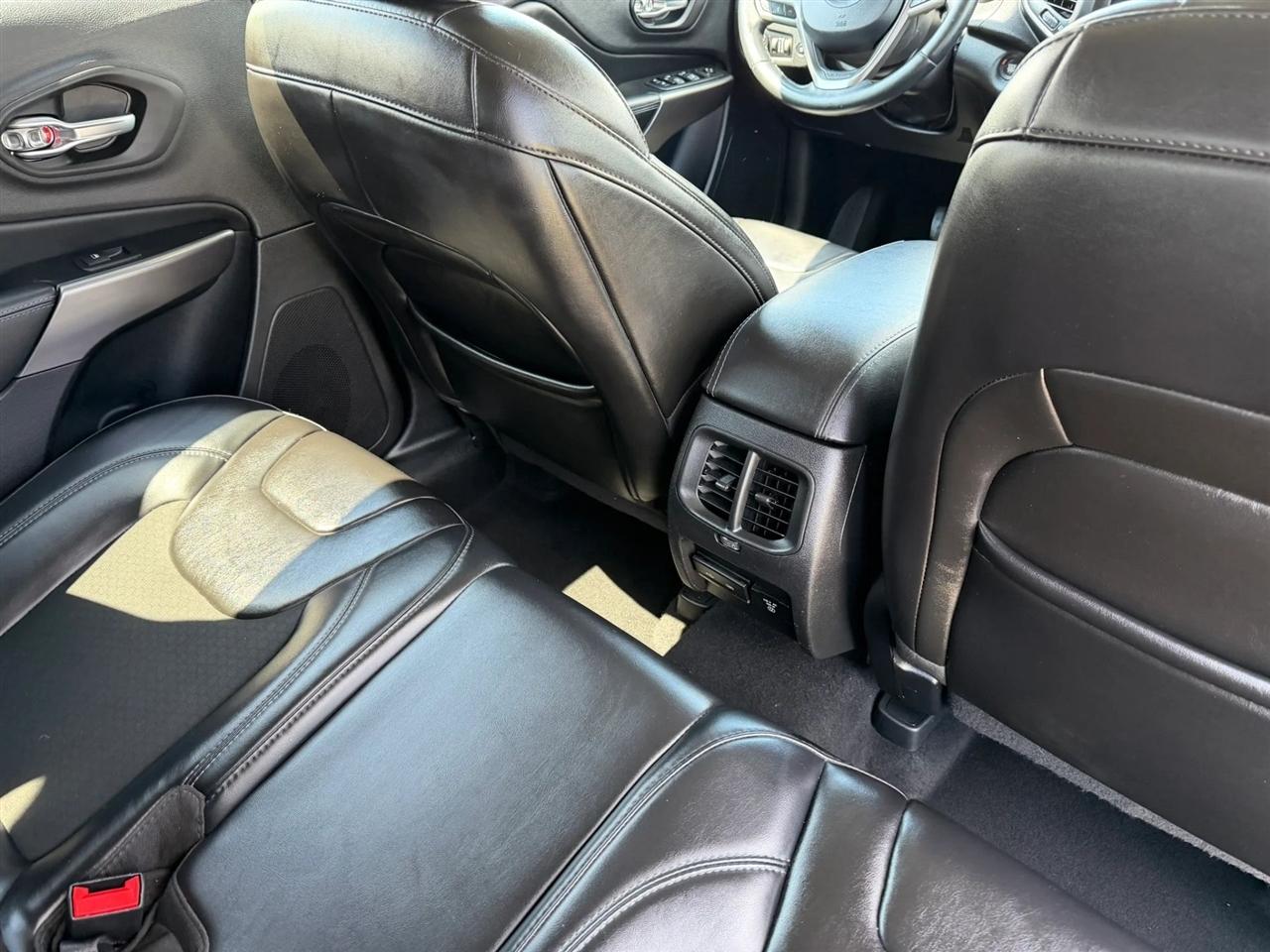 Jeep Cherokee Latitude Plus 4x4 2019