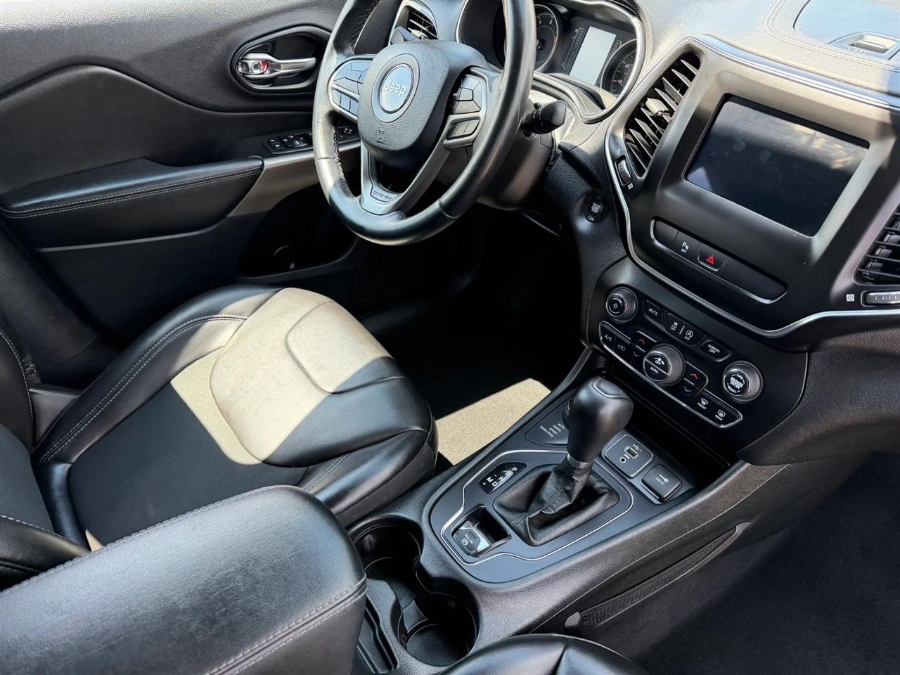 Jeep Cherokee Latitude Plus 4x4 2019