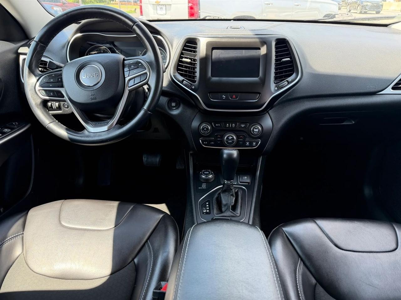 Jeep Cherokee Latitude Plus 4x4 2019