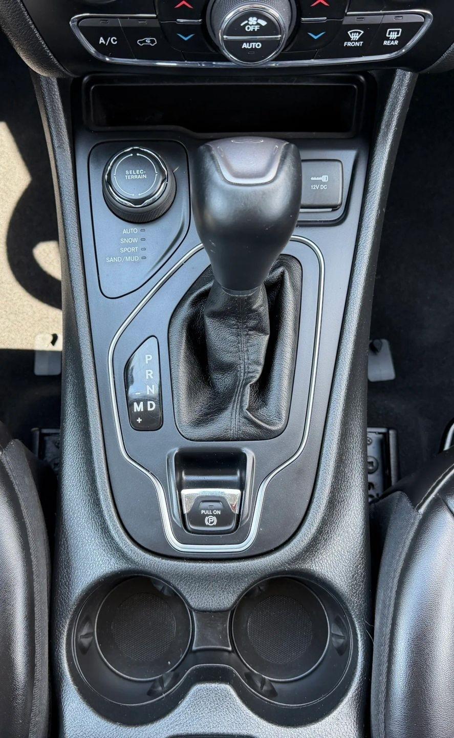 Jeep Cherokee Latitude Plus 4x4 2019