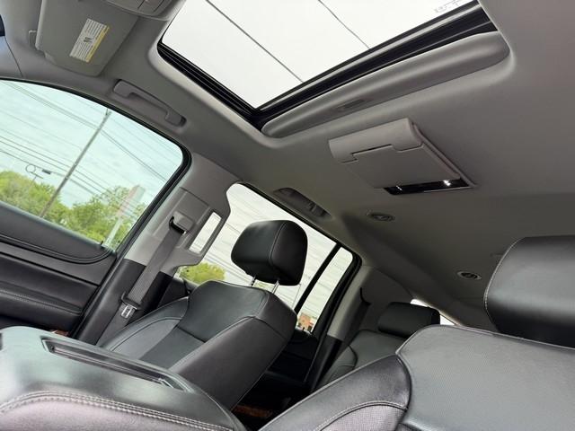 Chevrolet Suburban 4WD 4dr 1500 Premier 2019