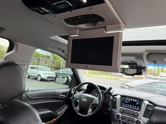 Chevrolet Suburban 4WD 4dr 1500 Premier 2019