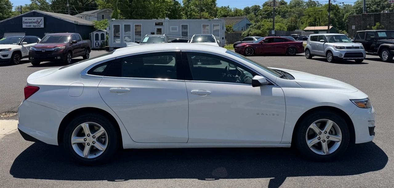 Chevrolet Malibu 4dr Sdn 1LT 2023