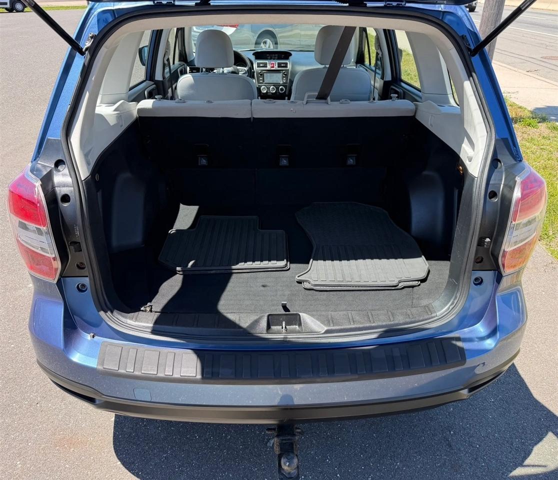 Subaru Forester 4dr CVT 2.5i PZEV 2016