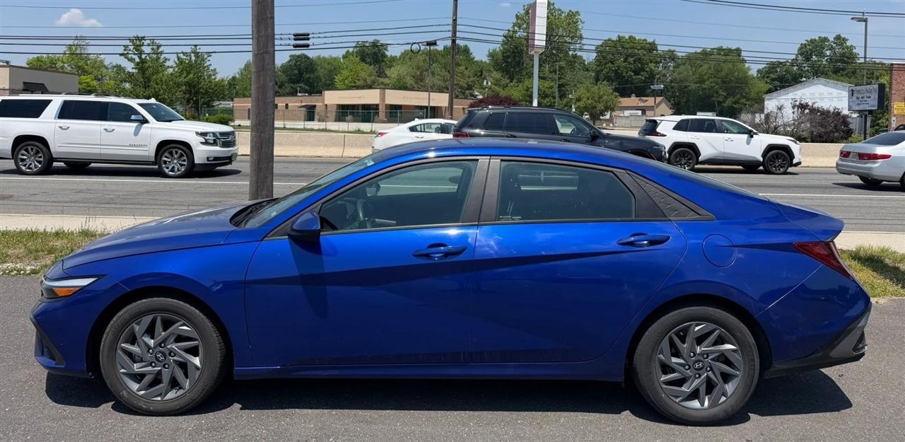 Hyundai Elantra SEL IVT 2024