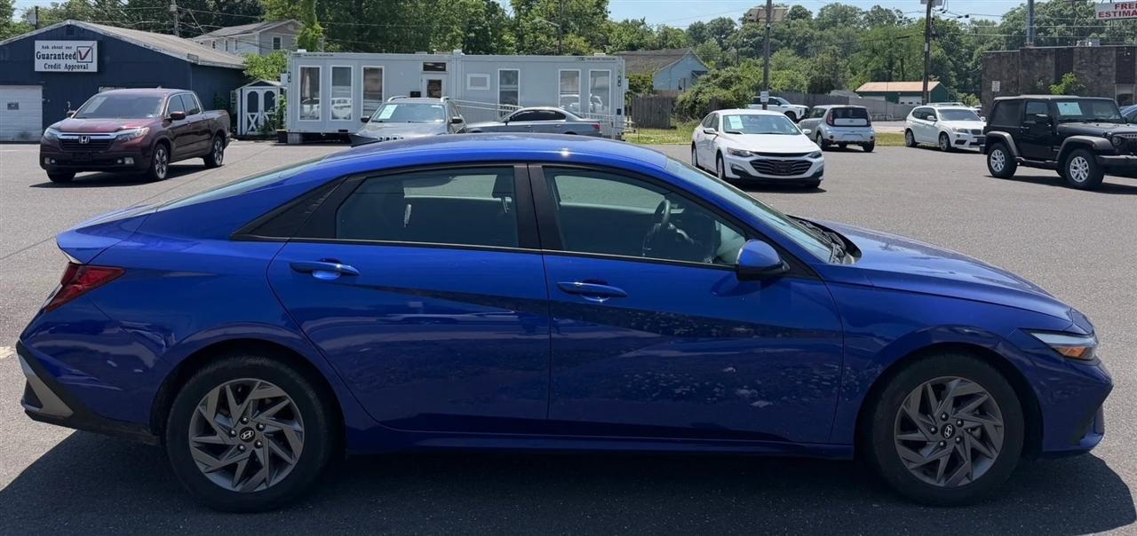 Hyundai Elantra SEL IVT 2024