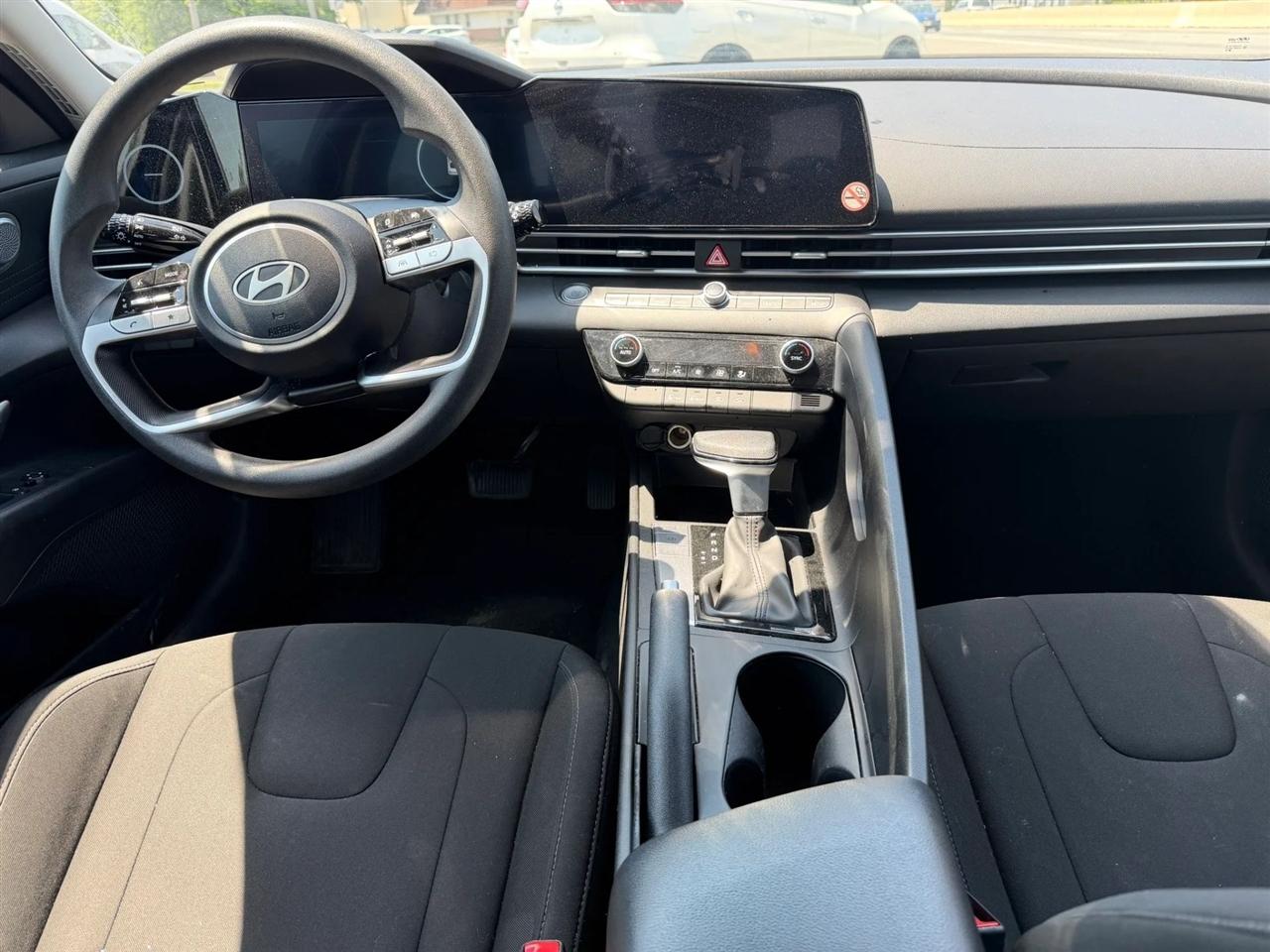Hyundai Elantra SEL IVT 2024