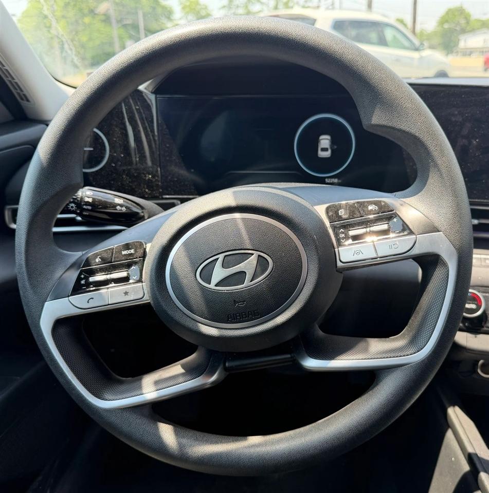 Hyundai Elantra SEL IVT 2024