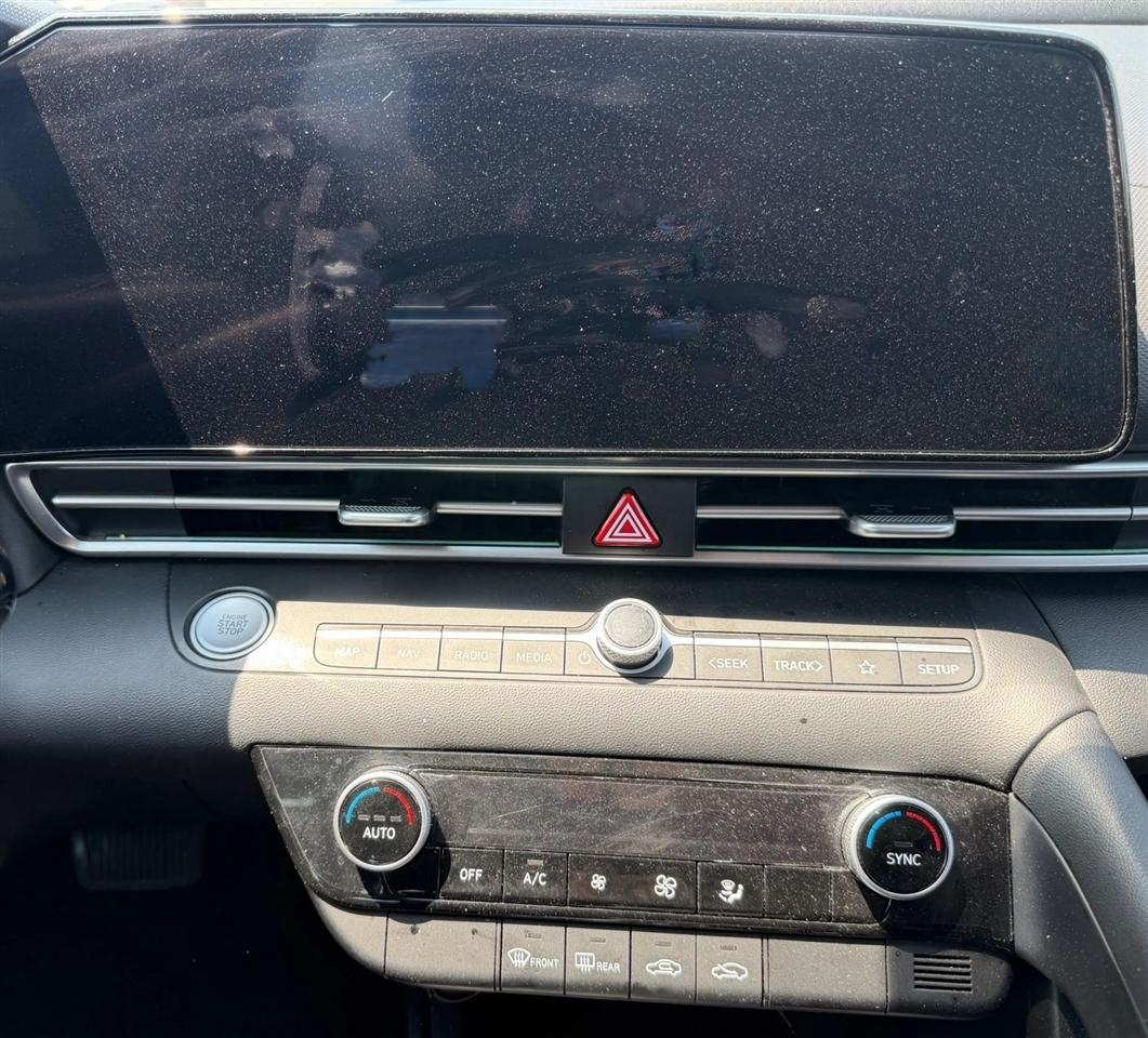 Hyundai Elantra SEL IVT 2024