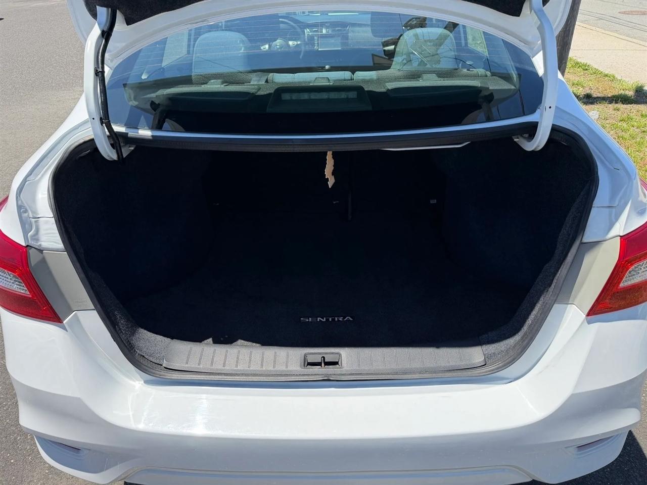 Nissan Sentra S CVT 2019