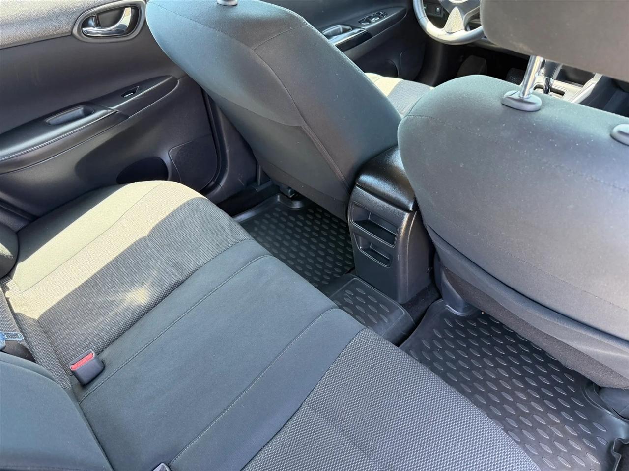 Nissan Sentra S CVT 2019