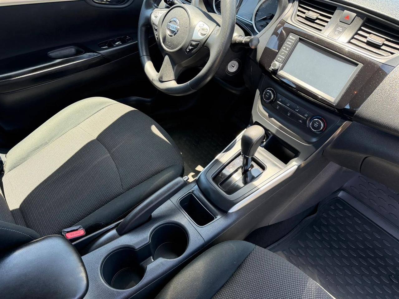 Nissan Sentra S CVT 2019