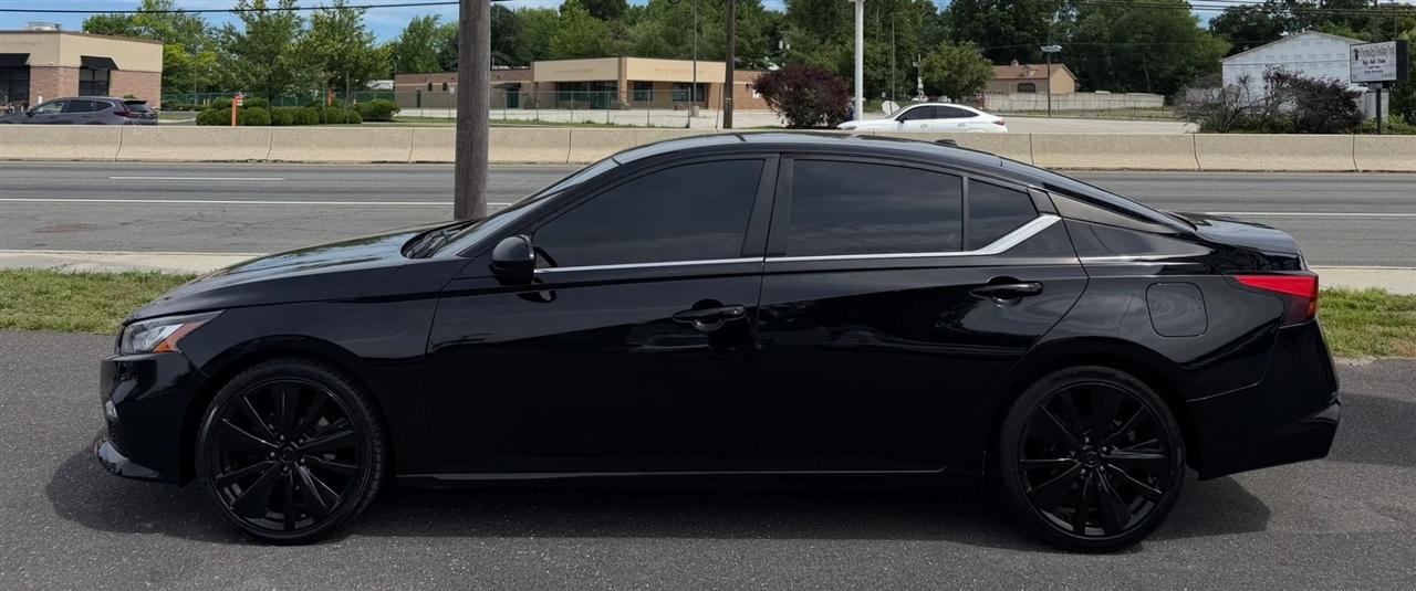 Nissan Altima 2.5 SR Sedan 2019