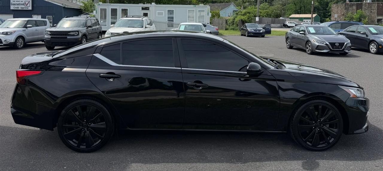 Nissan Altima 2.5 SR Sedan 2019