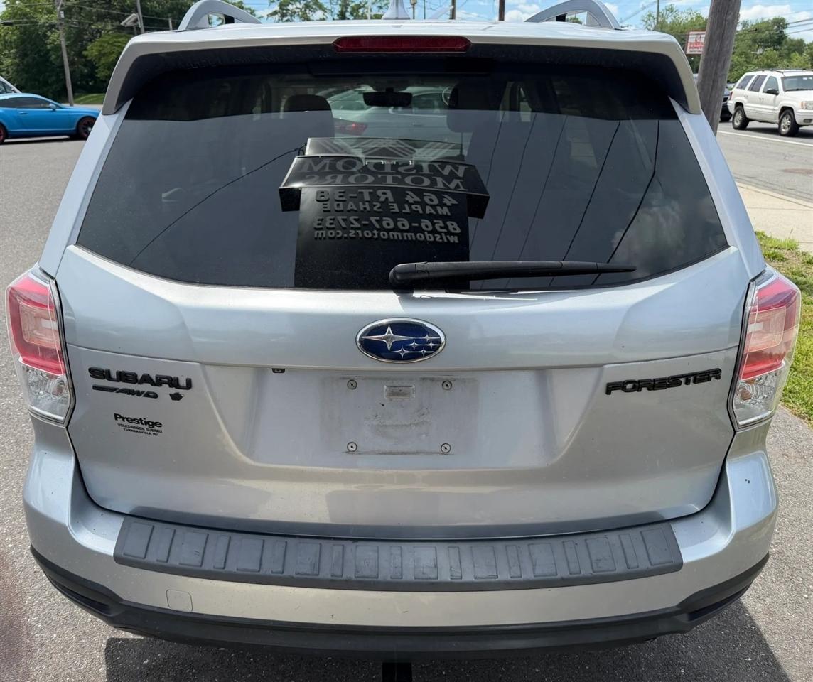Subaru Forester 2.5i Limited CVT 2017