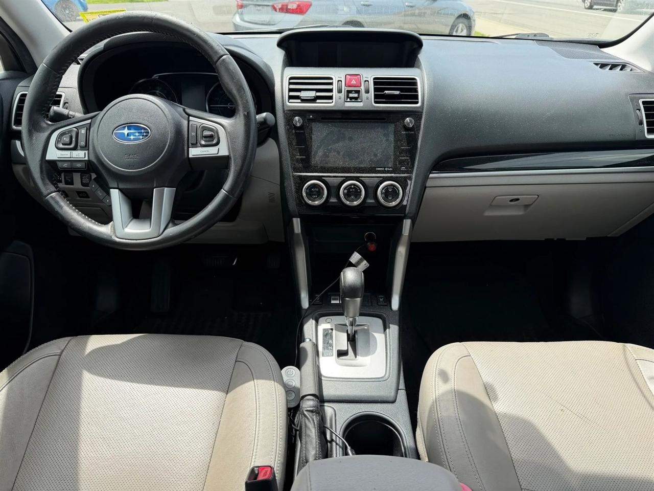 Subaru Forester 2.5i Limited CVT 2017
