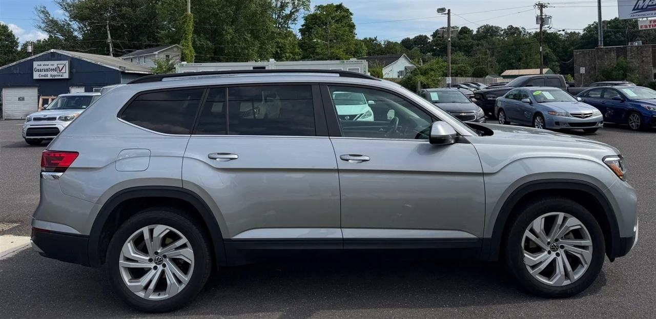 Volkswagen Atlas 2021.5 3.6L V6 SE w/Technology FWD 2021