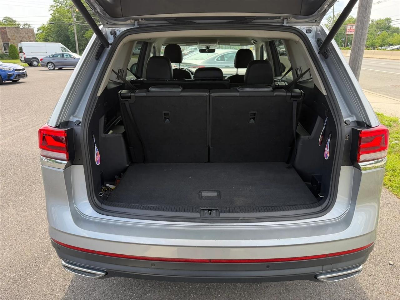 Volkswagen Atlas 2021.5 3.6L V6 SE w/Technology FWD 2021