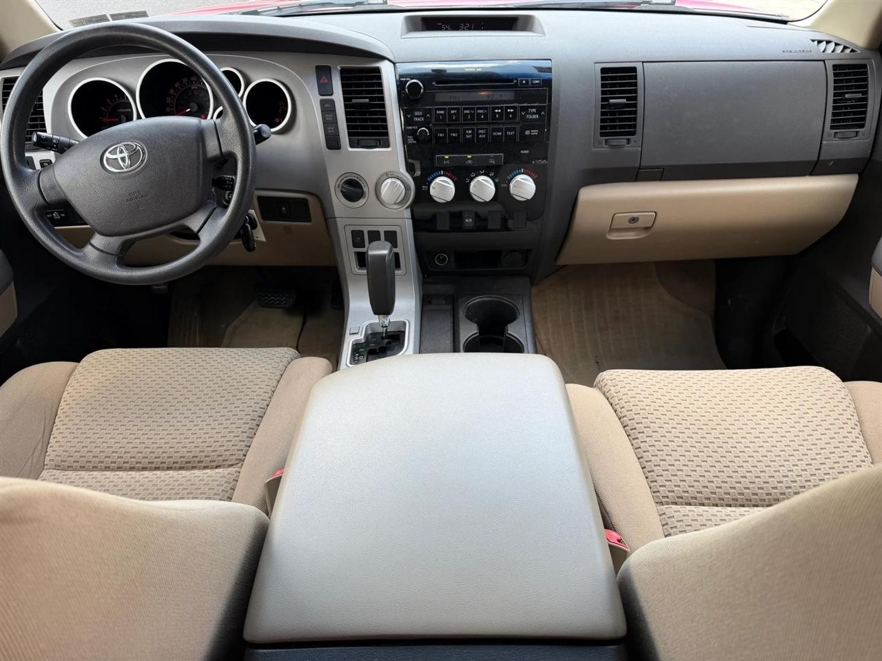 Toyota Tundra 4WD Double 145.7" 5.7L V8 SR5 (Natl 2007