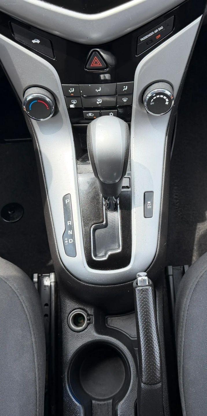 Chevrolet Cruze Limited 4dr Sdn Auto LS 2016