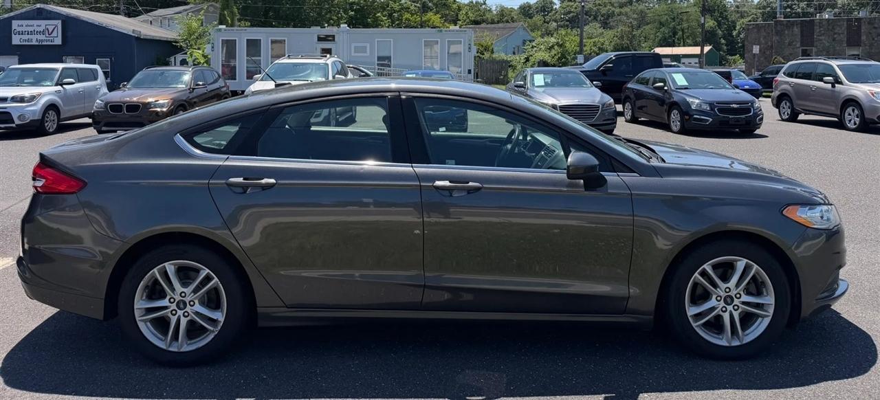 Ford Fusion SE FWD 2018