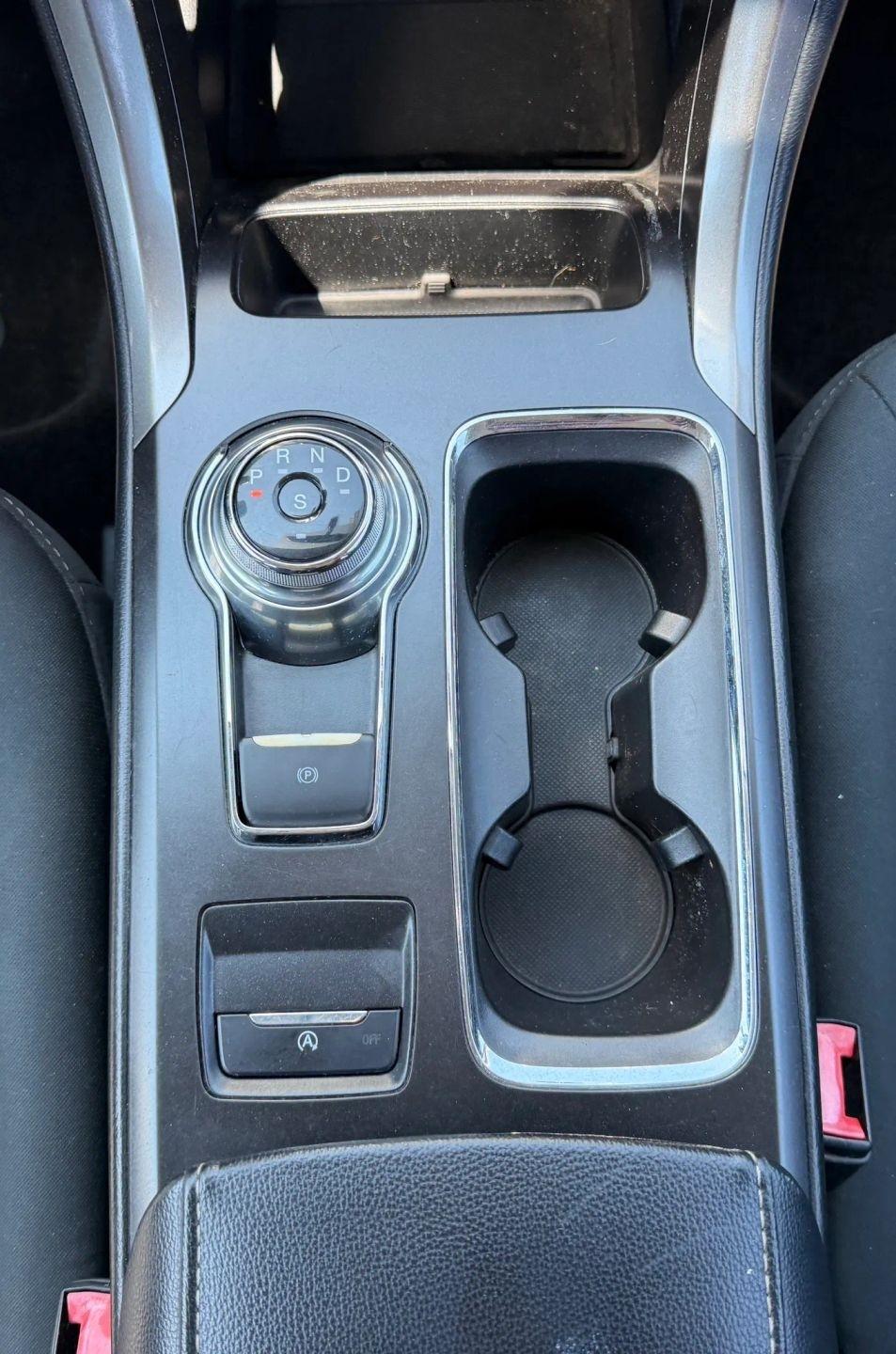 Ford Fusion SE FWD 2018