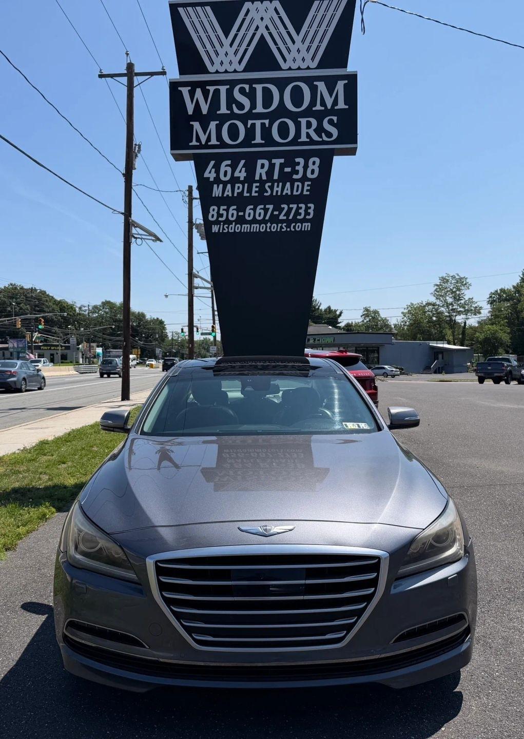 2015 Hyundai Genesis 4dr Sdn V6 3.8L AWD
