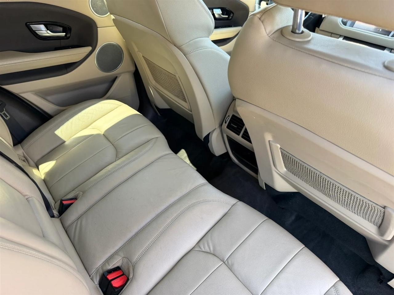 Land Rover Range Rover Evoque 5 Door SE 2017