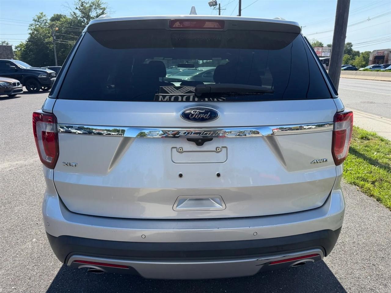 Ford Explorer XLT 4WD 2017