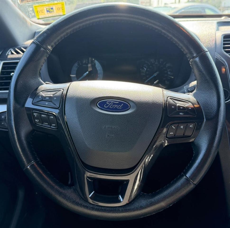 Ford Explorer XLT 4WD 2017