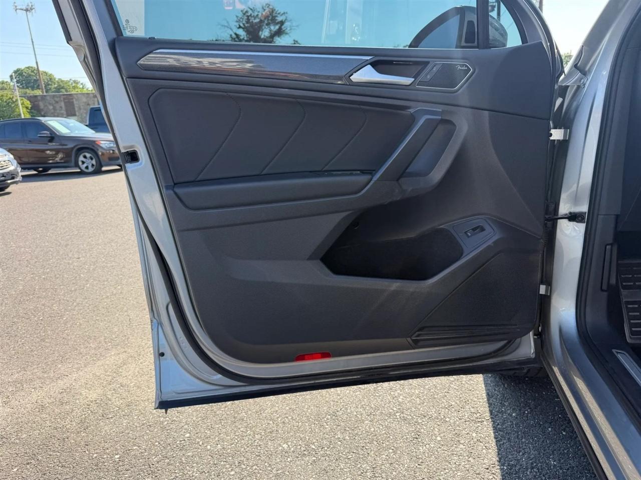 Volkswagen Tiguan 2.0T SEL Premium R-Line 4MOTION 2021