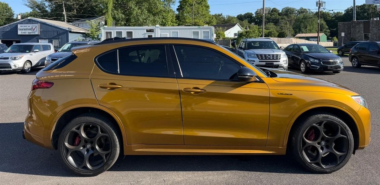 Alfa Romeo Stelvio Veloce AWD 2022