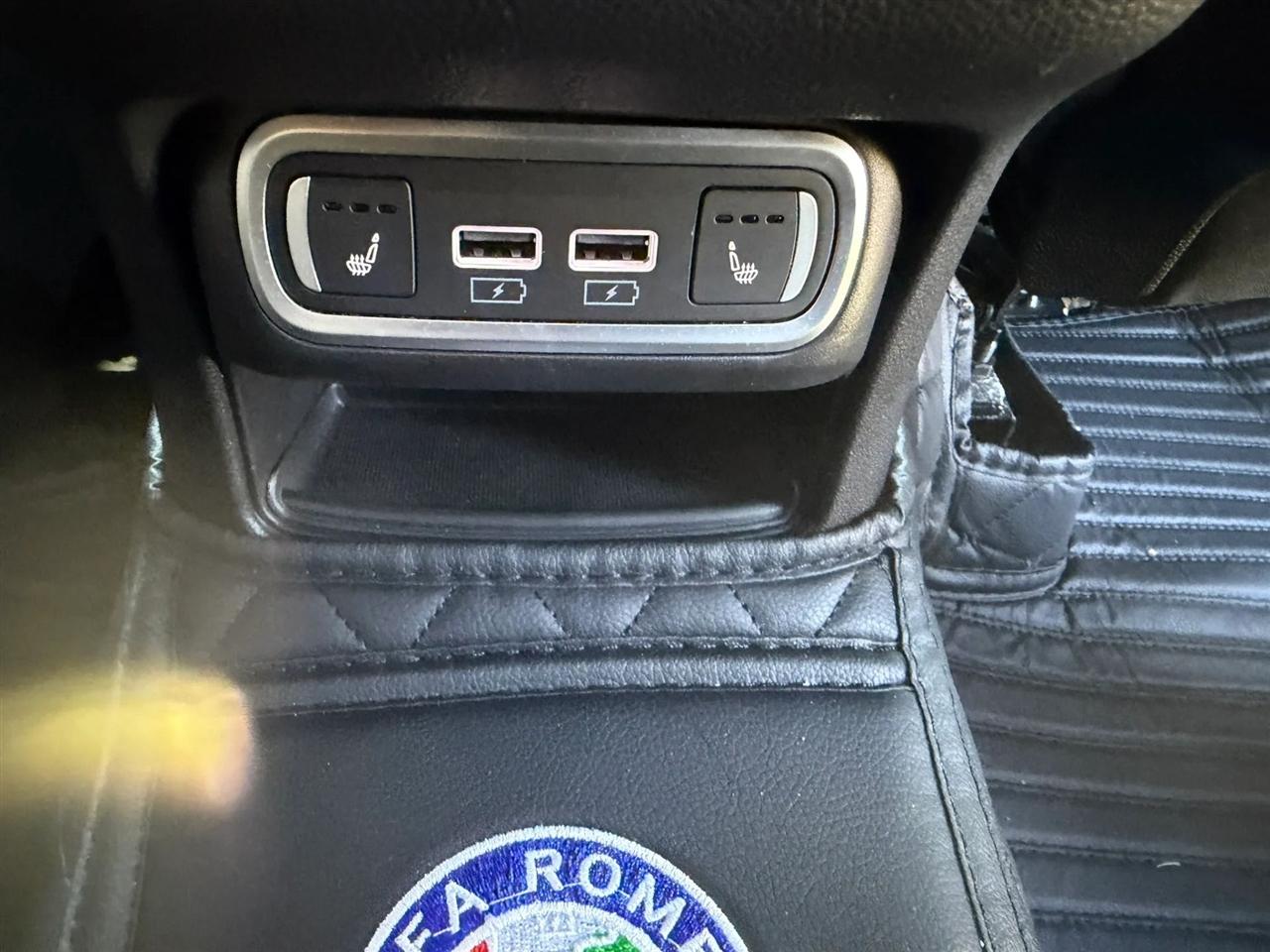 Alfa Romeo Stelvio Veloce AWD 2022