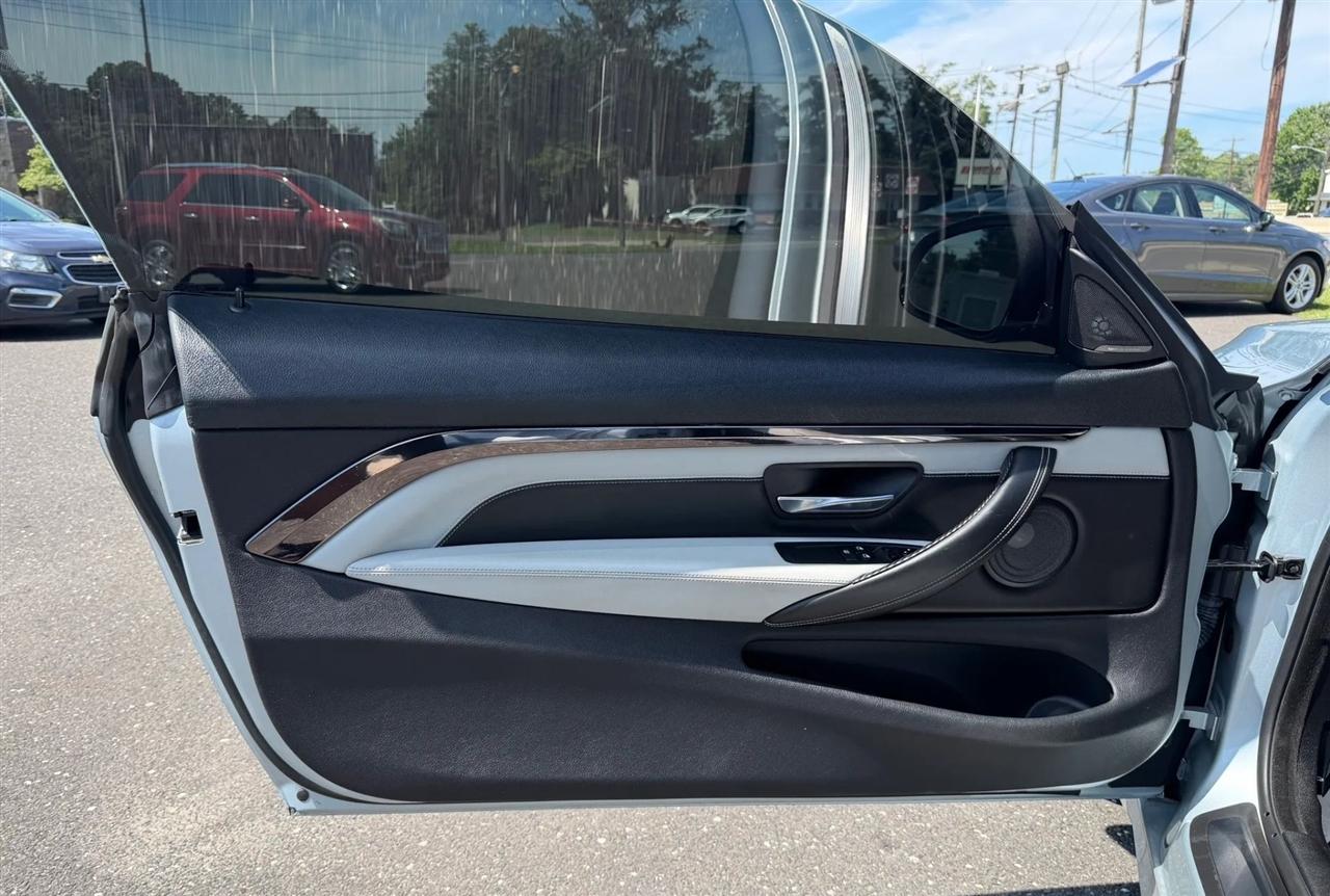BMW M4 2dr Cpe 2015