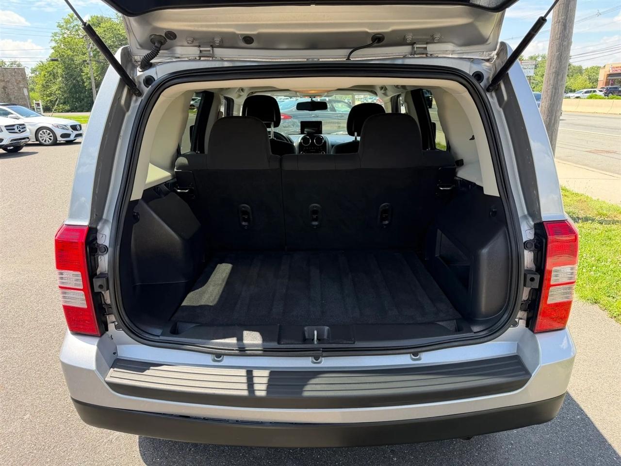 Jeep Patriot 4WD 4dr Sport 2015