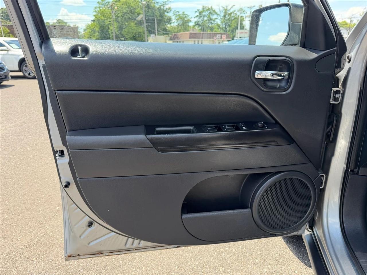 Jeep Patriot 4WD 4dr Sport 2015