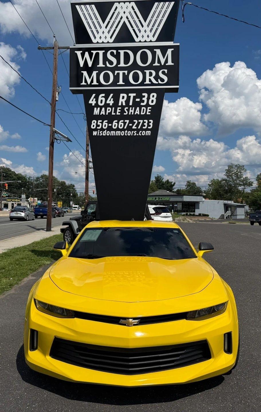 2018 Chevrolet Camaro 2dr Cpe 1LT