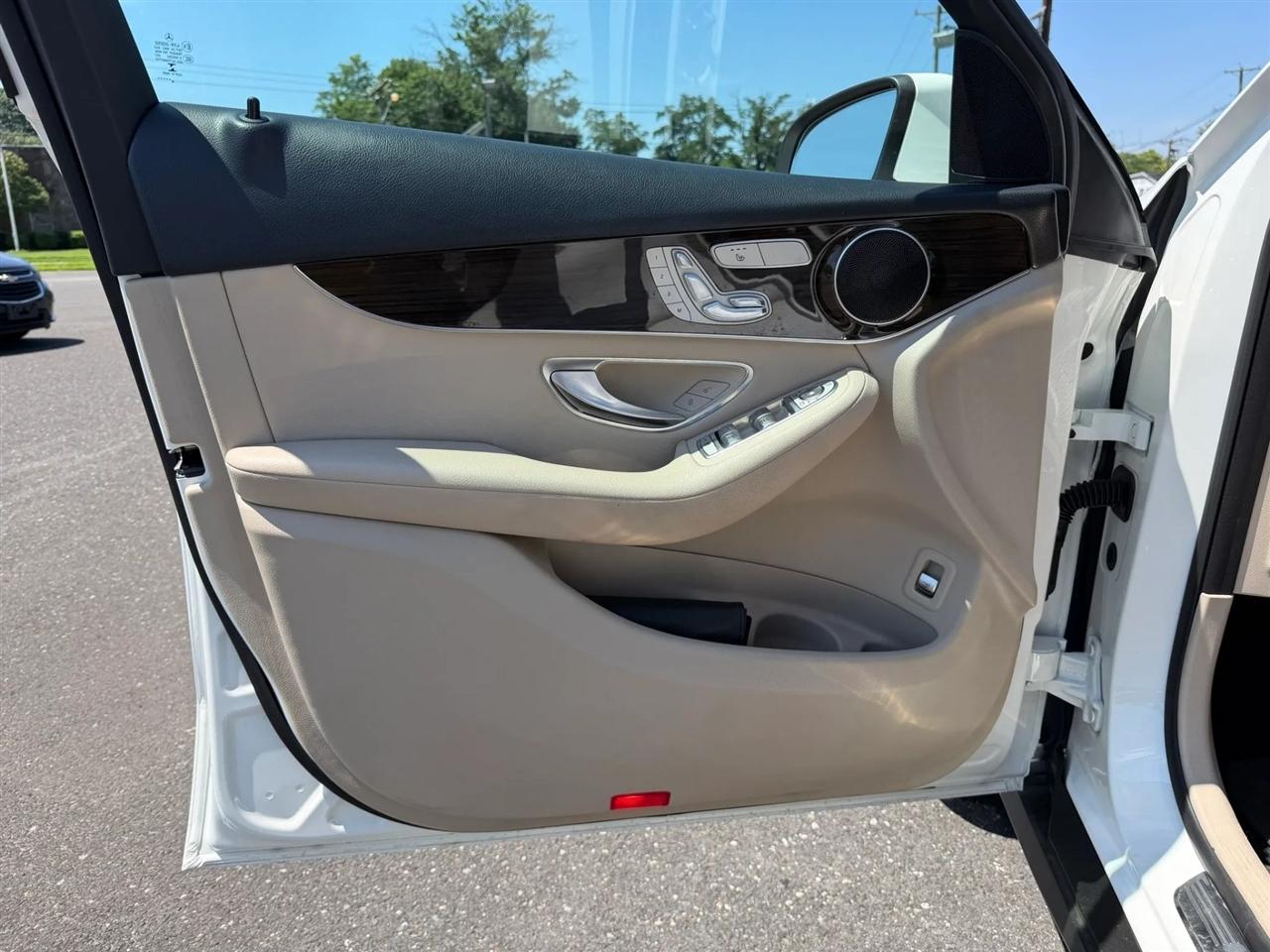 Mercedes-Benz GLC GLC 300 SUV 2019
