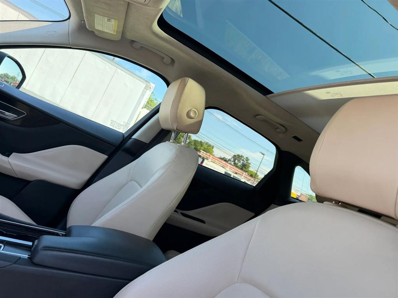 Jaguar F-Pace 25t Premium AWD 2019