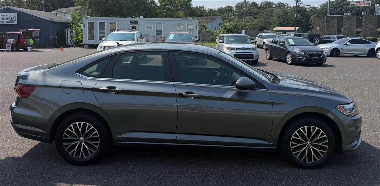 Volkswagen Jetta R-Line Auto w/SULEV 2019