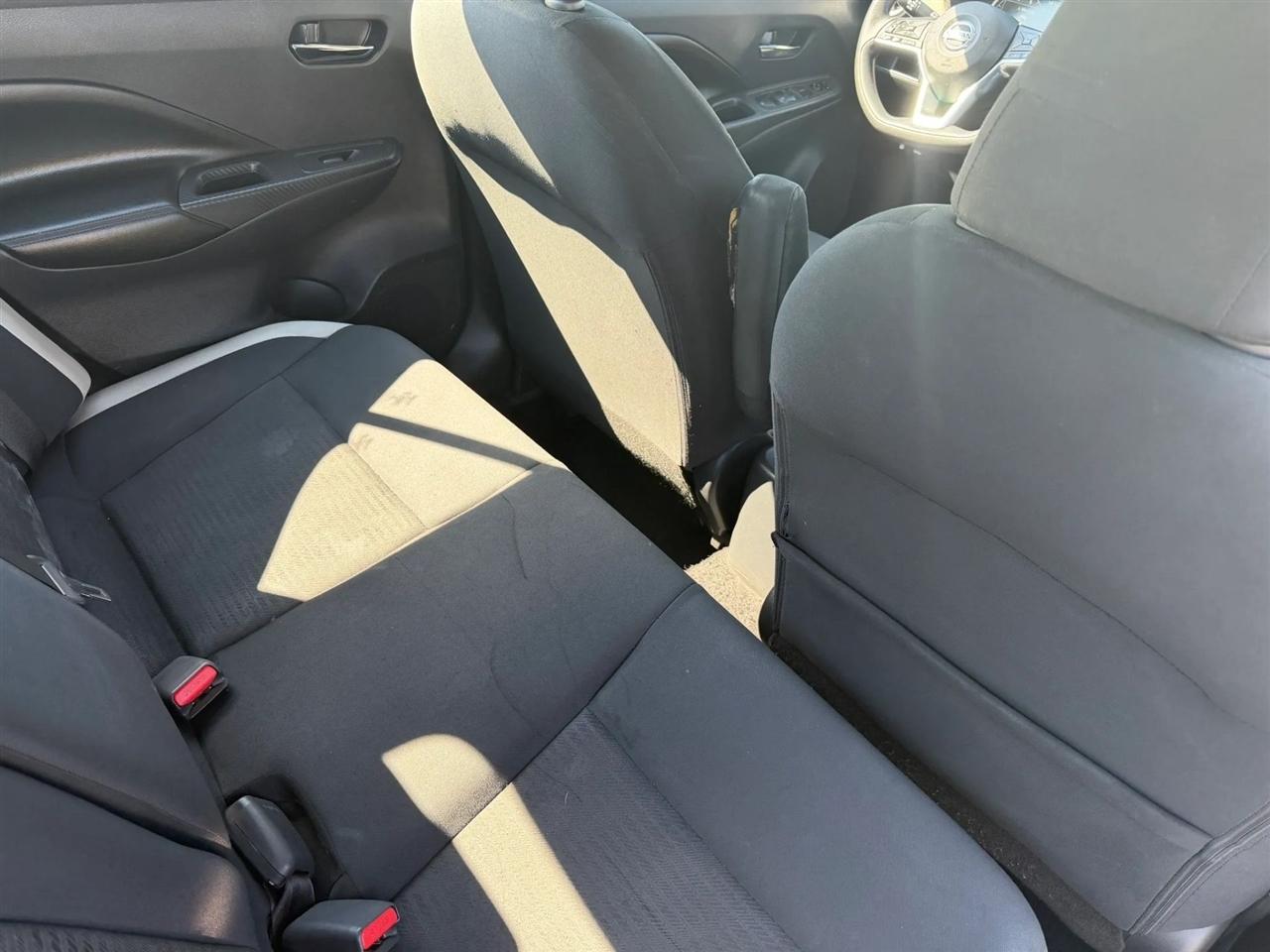 Nissan Versa SV CVT 2020