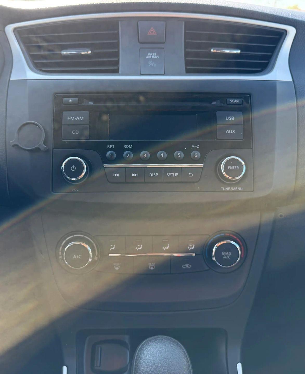 Nissan Sentra S CVT 2017