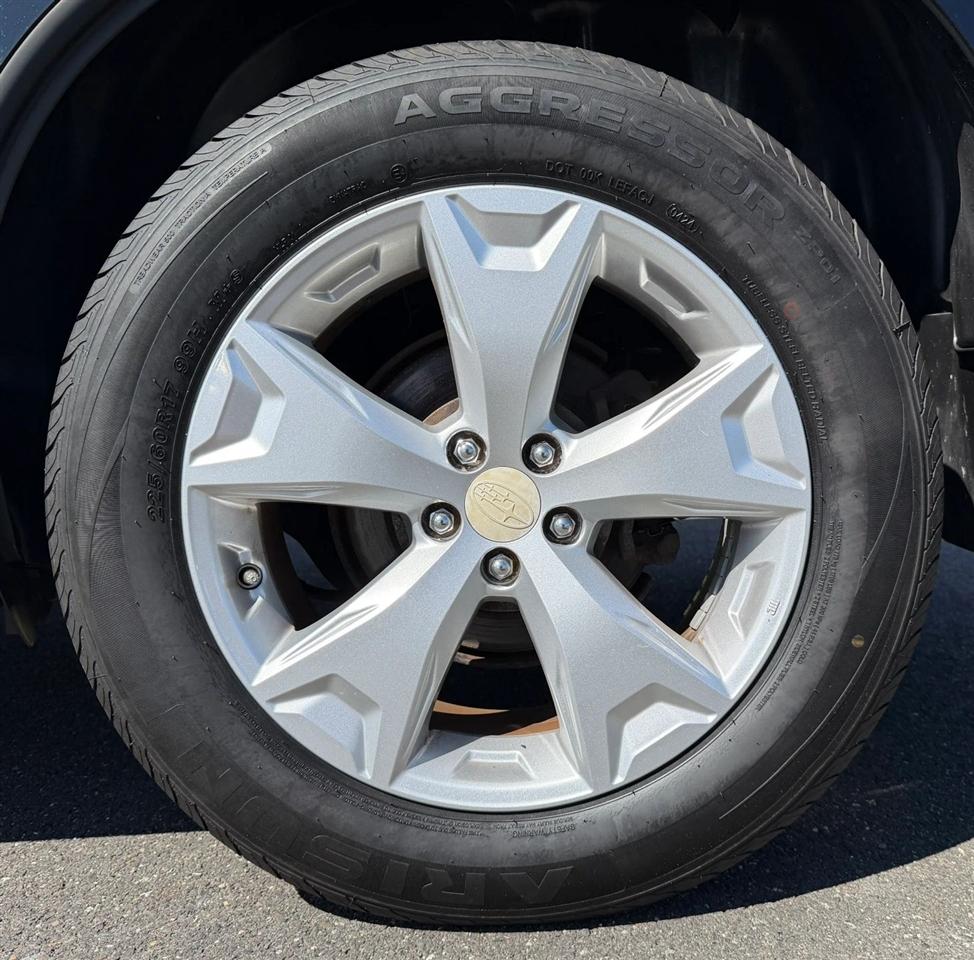 Subaru Forester 4dr CVT 2.5i Premium PZEV 2015